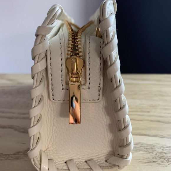 Authentic Tory Burch white whipstitch crossbody bag - Picture 5 of 11